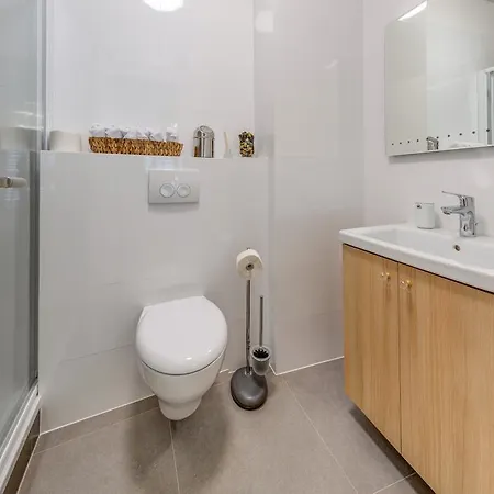 아파트 Carnation 스플리트