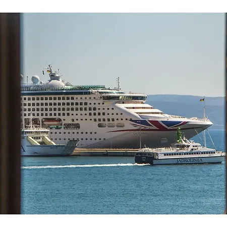 Carnation Apartmán *